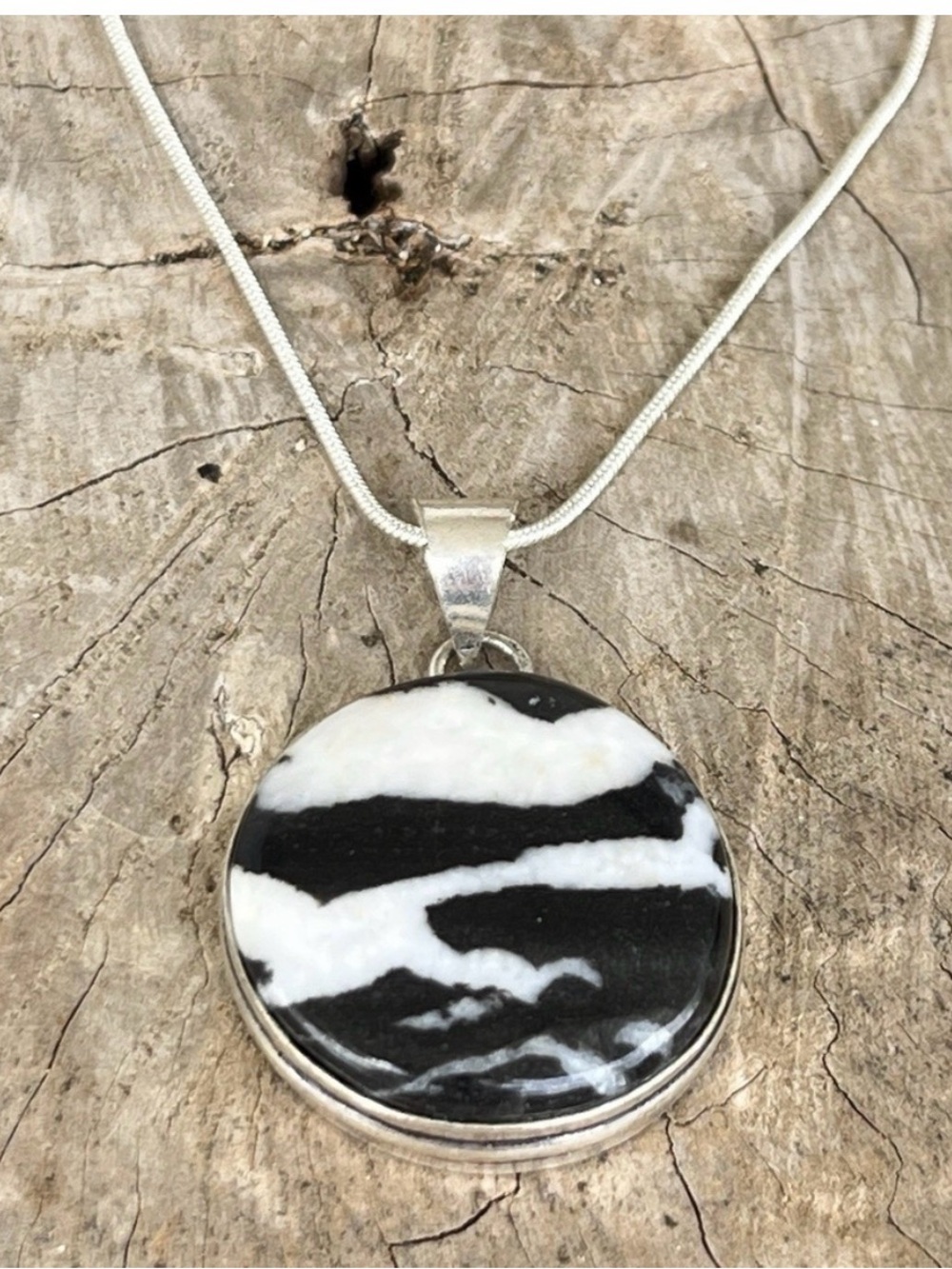 925 Sterling Silver Buffalo
Turquoise Pendant Necklace
Womens Jewelry